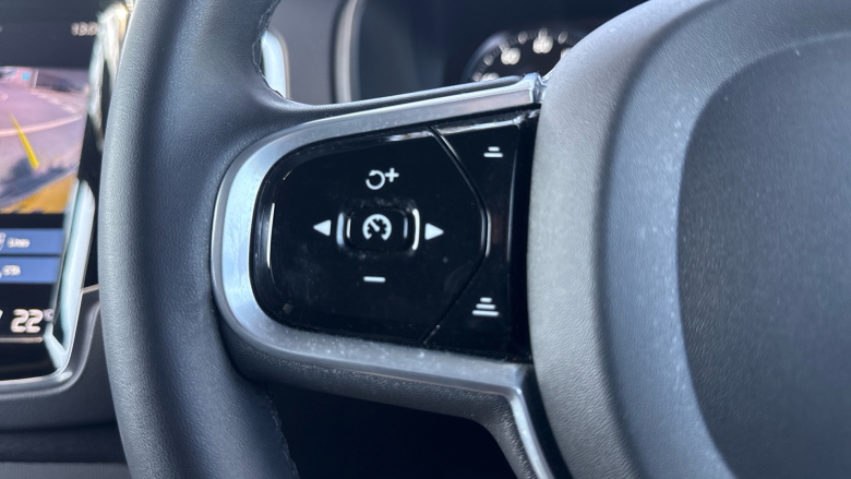 Volvo Xc90 2.0 B5D [235] R DESIGN 5dr AWD Geartronic Diesel Estate